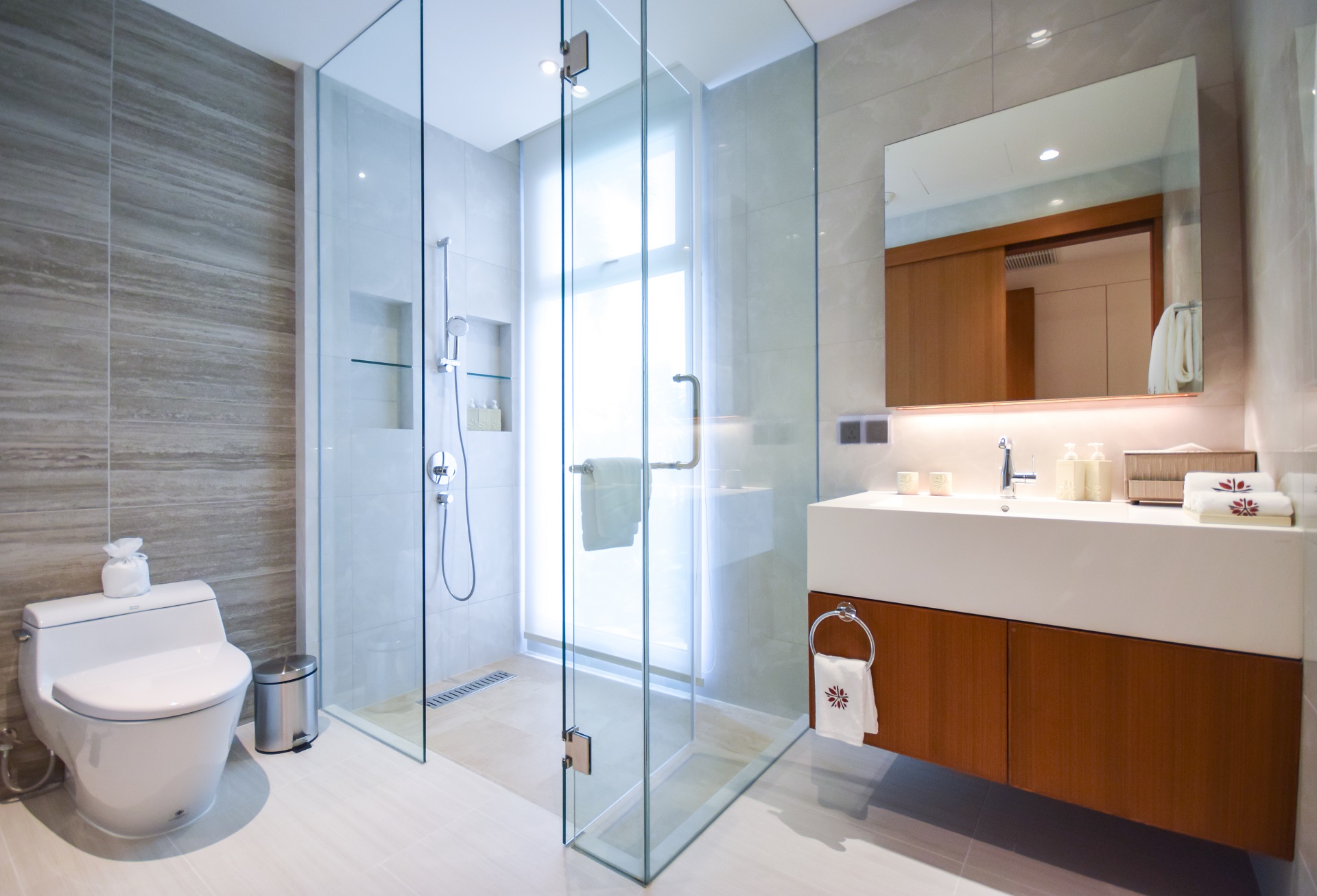 Two-Bedroom Pool Suite Beach View